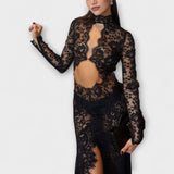 Dominika - Elegantní krajkové šaty s dlouhými rukávy